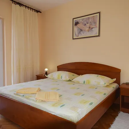 Sunde Apartment