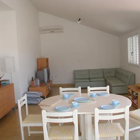 Sunde Apartment Podgora